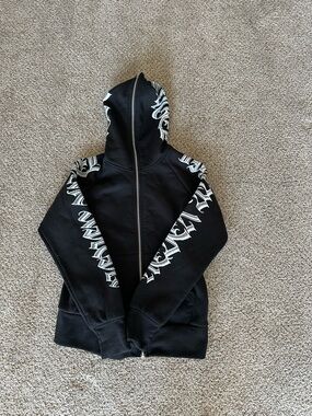 Never Angel Gothic Text Print RARE Zip Up Black Hoodie Sz M